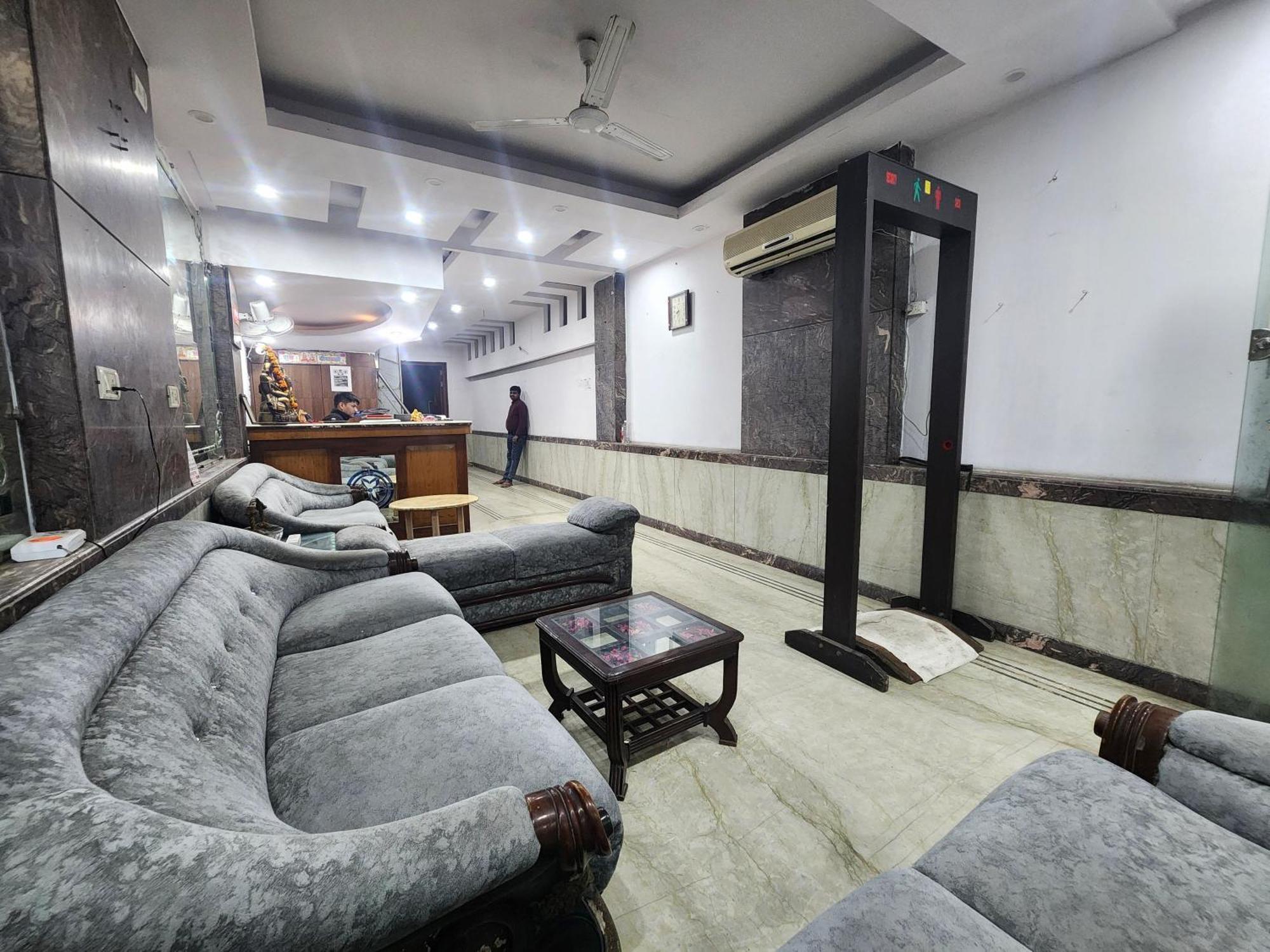 Hotel Mid Town デリー エクステリア 写真